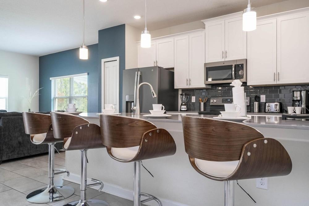 كوزي جيت اوايز - سبيشوس إديل لوكيشن غرفة