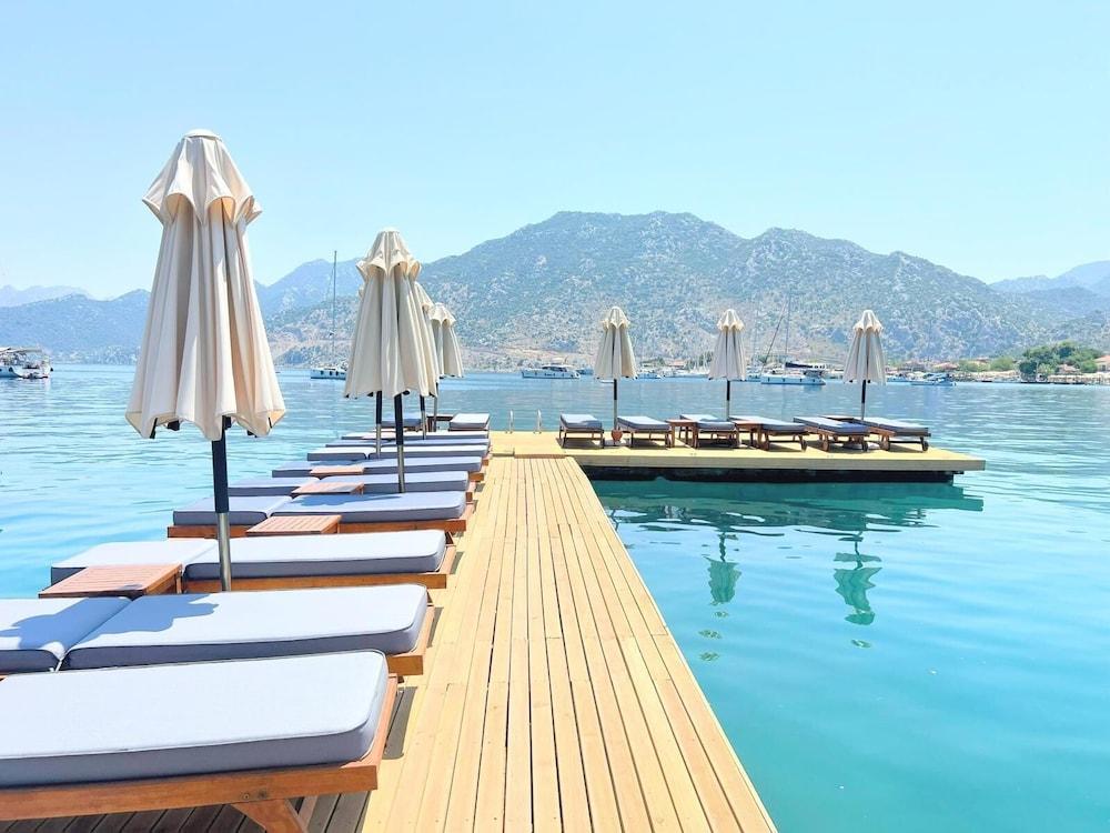 Giritimu B'yaz Exterior