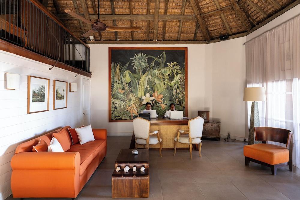 كونستانس ساكوا بوتيك الردهة