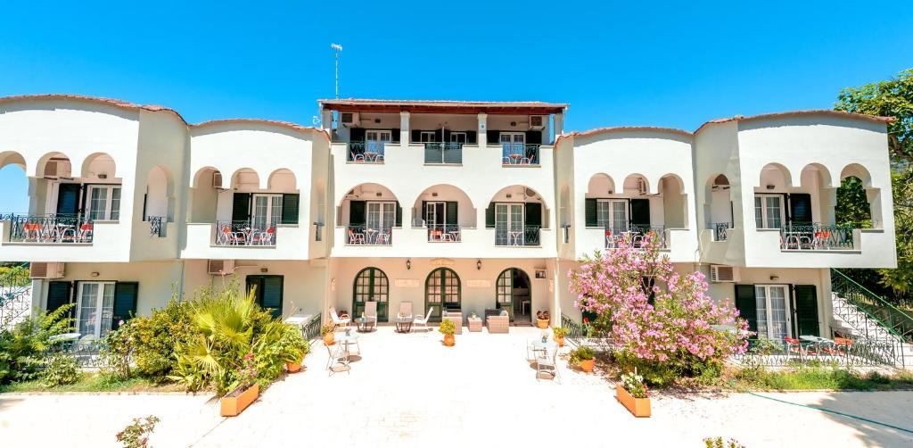 Vassilis Paradise Garden Aparthotel