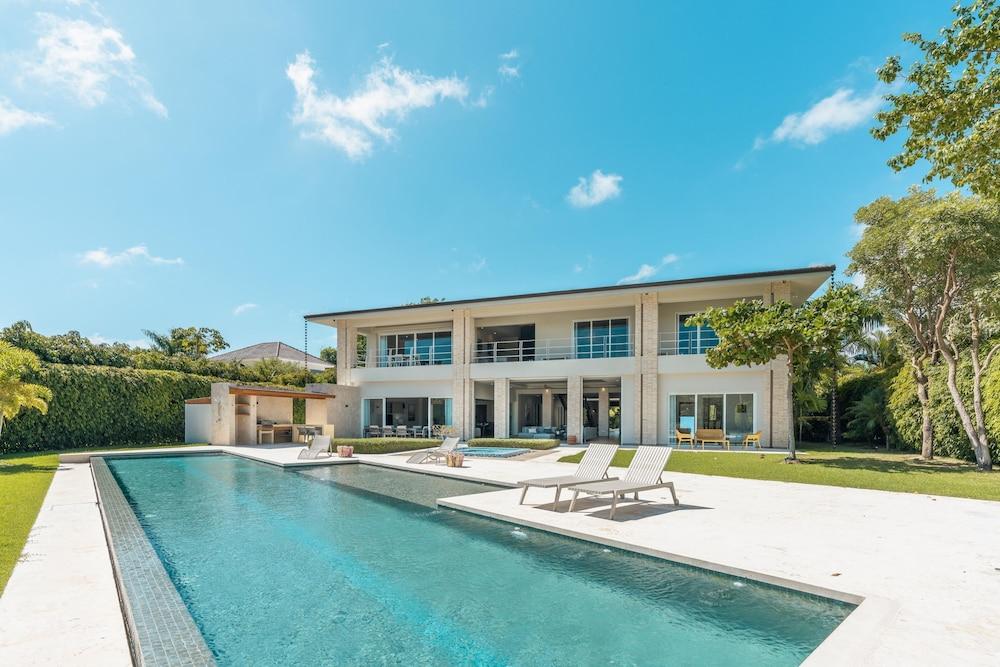 Punta Cana Premier 7BR Villa w Mesmerizing Views Room
