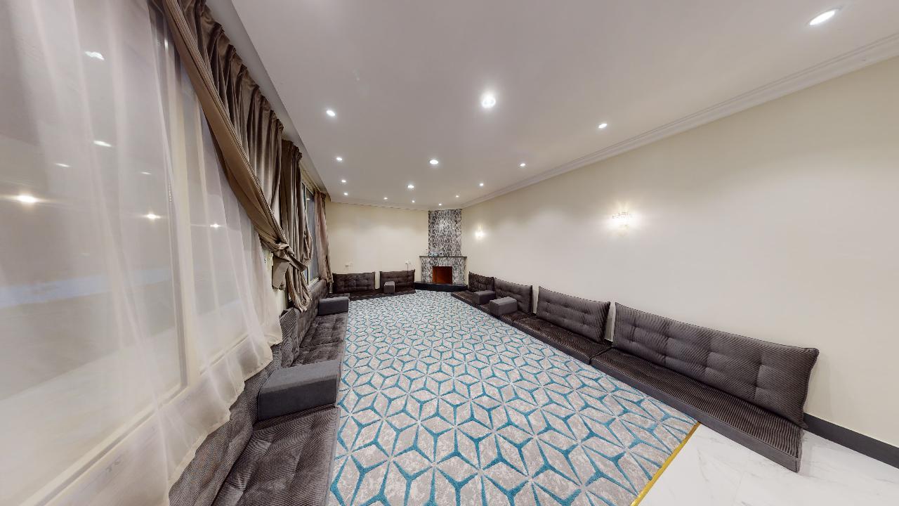 استراحة بتصميم أنيق ومسبح | 1499 مجلس داخلي