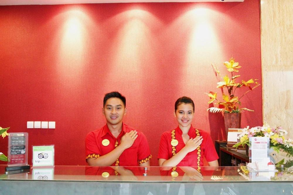 @Hom Premiere Cilacap Lobby