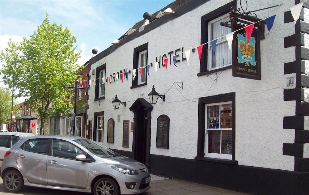 ذا كراون هوتل