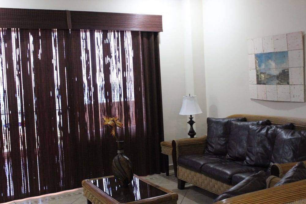 بيلا سيرينا 1 بد روم 703 في باي كاساجو غرفة