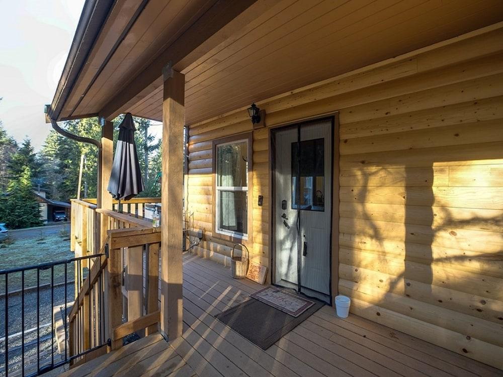 02GS - WiFi - D/W - W/D - Sleeps 8 Exterior