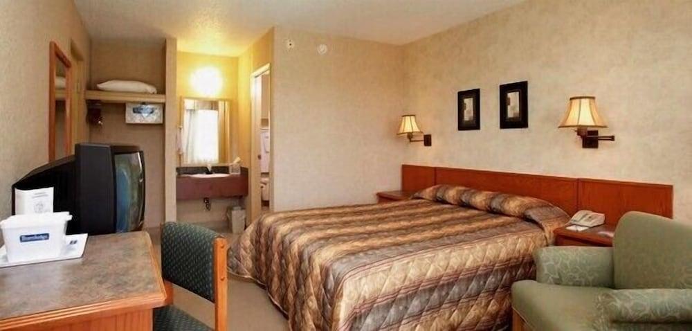 لانجلي هوي هوتل الصورة الأساسية