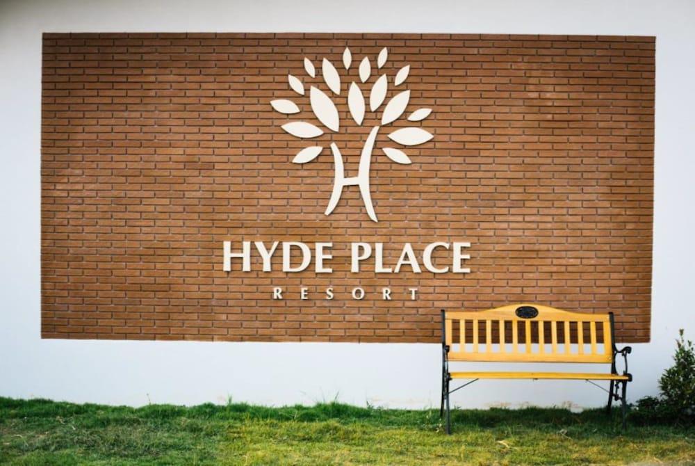 Hyde Place Resort Interior Entrance