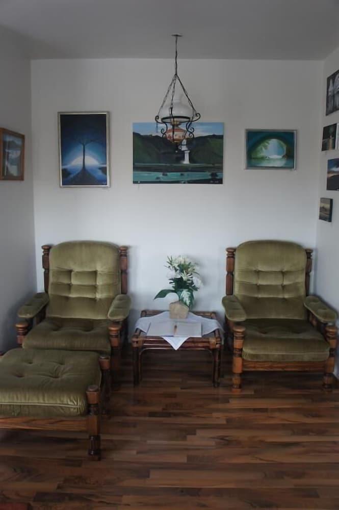 Guesthouse Hafnarnes Interior