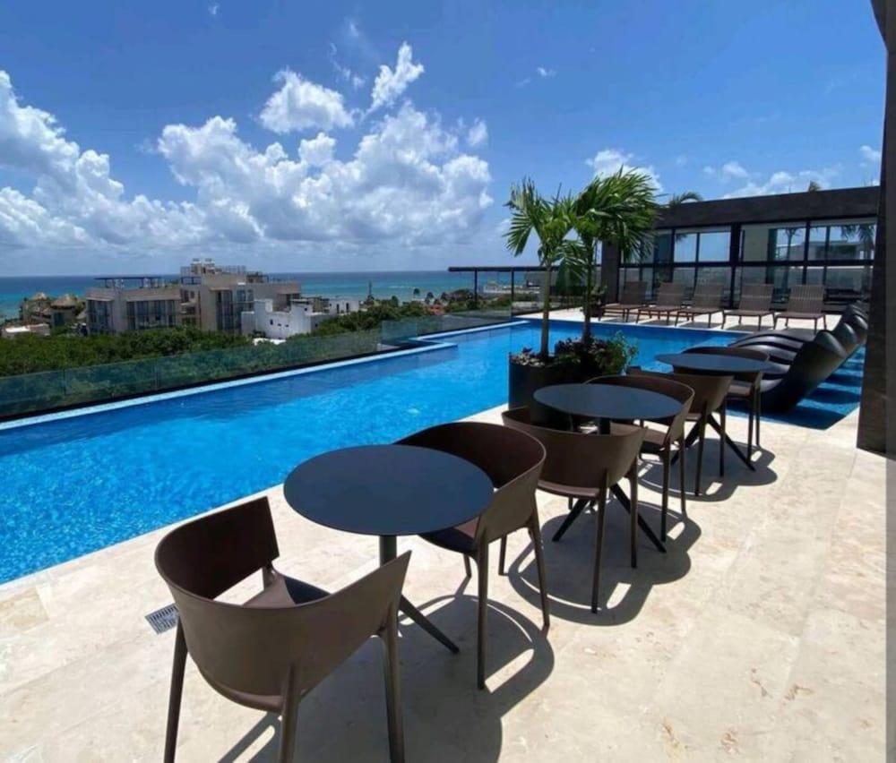 Luxury Sea view Studio on the 5th Av Rooftop Pool