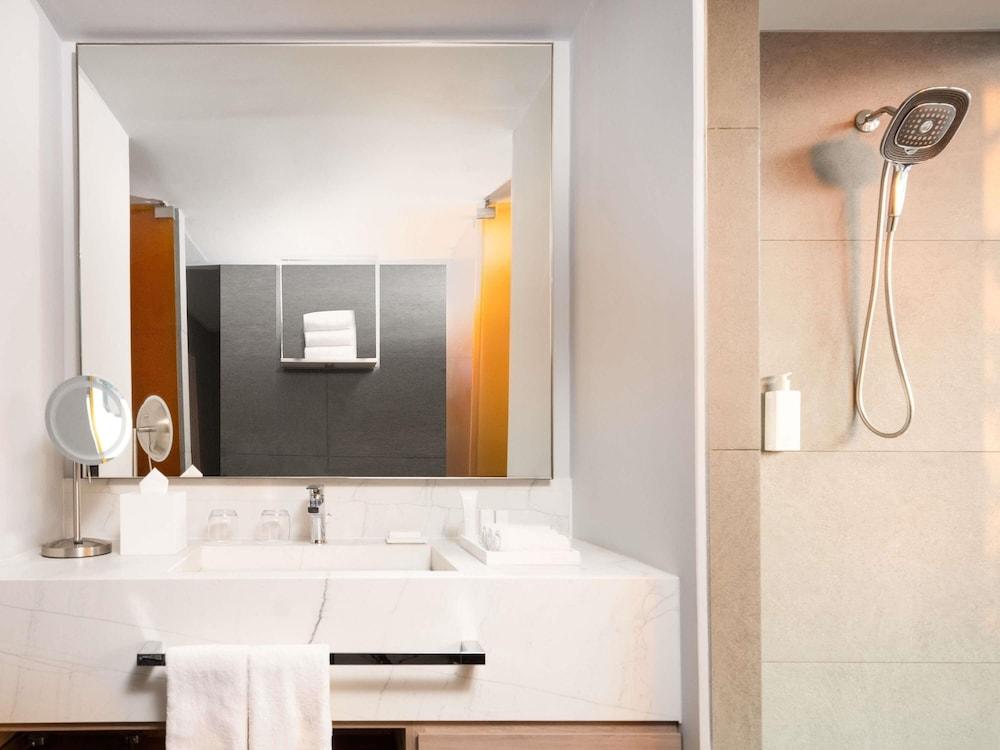 موندريان ميكسيكو سيتي كونديسا