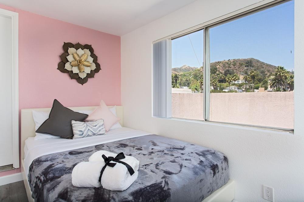 إكسترافاجانت هوليوود كوزمو سويتس غرفة