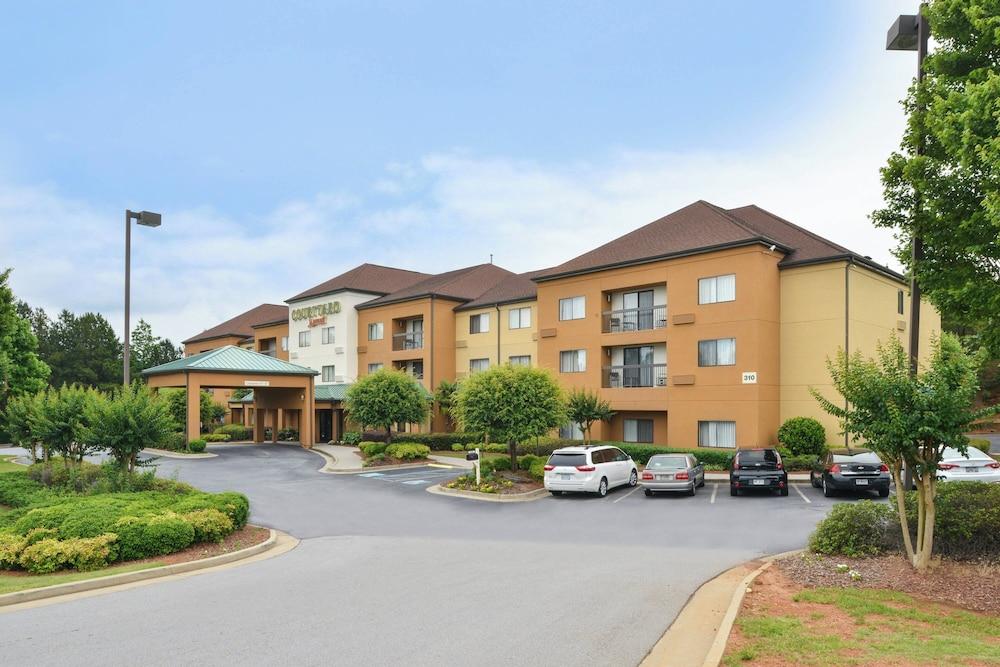 Courtyard Suwanee by Marriott Exterior