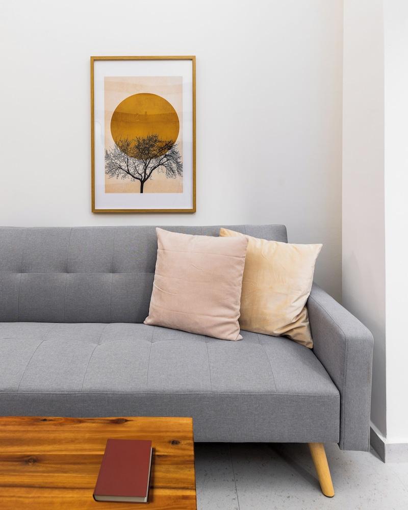 Soho Harbor by halu! Interior Detail