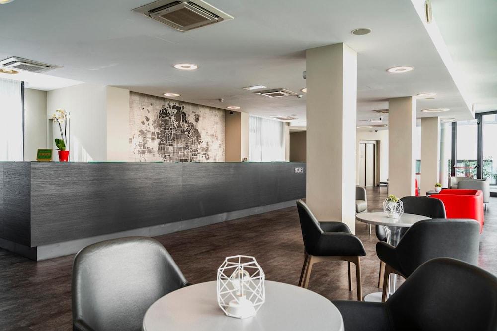 Fasthotel Linate Reception
