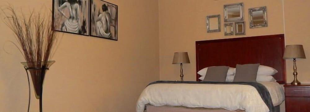 Oak Rest Guesthouse Room