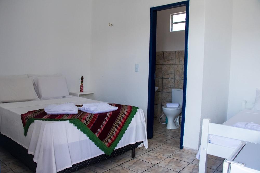 Sunshine Kite Inn Room