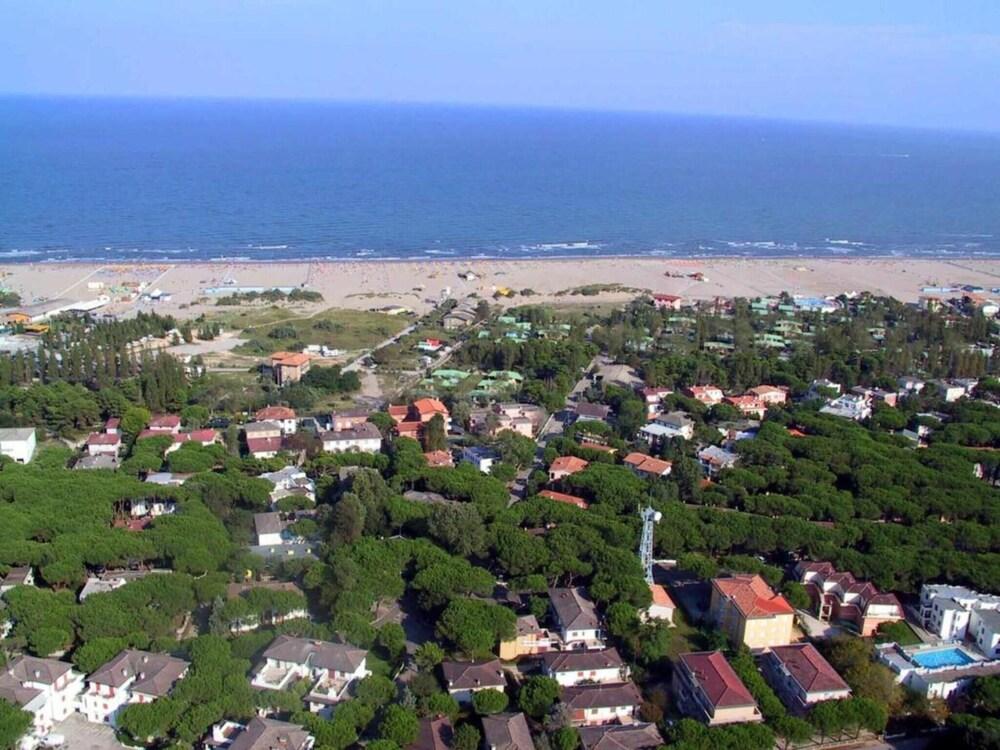 Enjoy our Flat With Garden in Rosolina Exterior