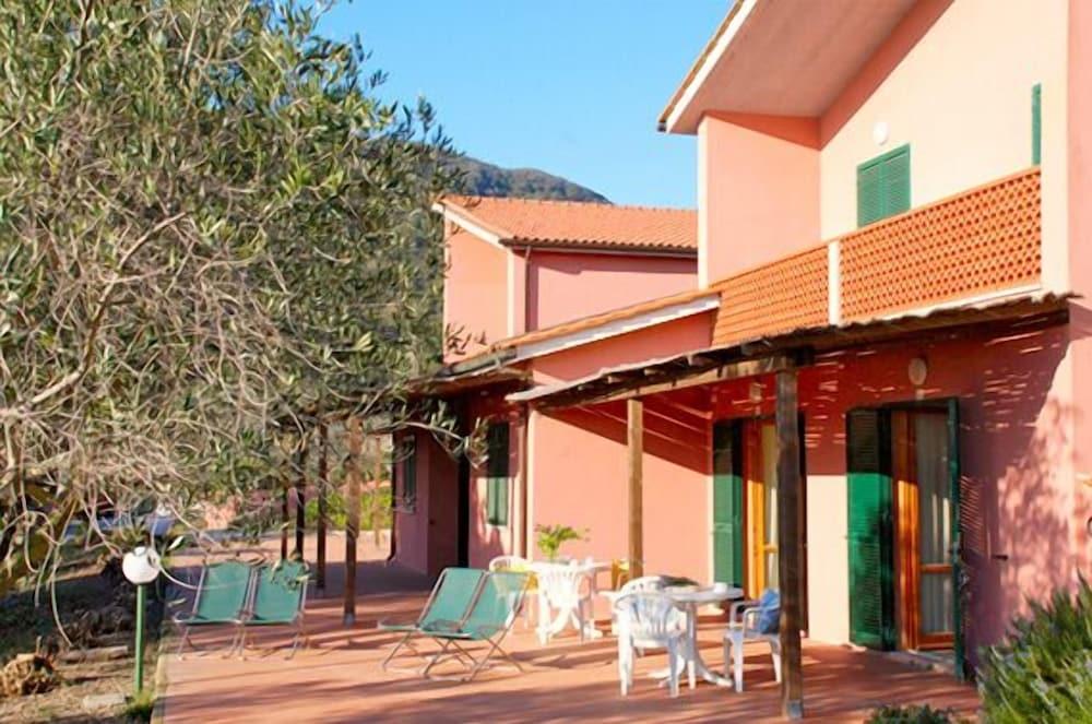 أبارتمينتي إلبامار لاكونا