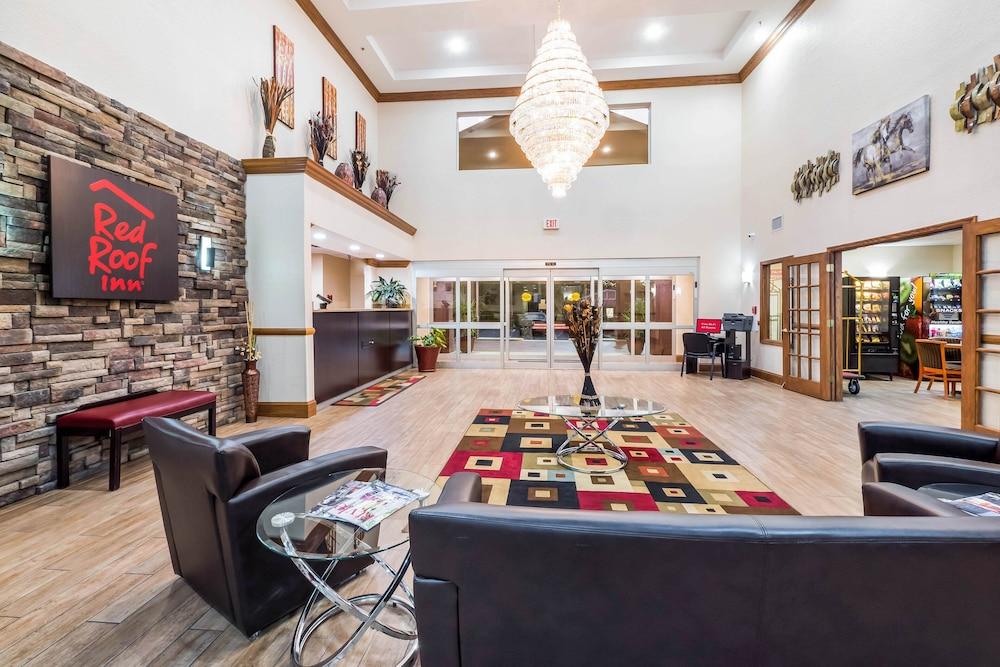 ريد رووف إن أوكالا الردهة