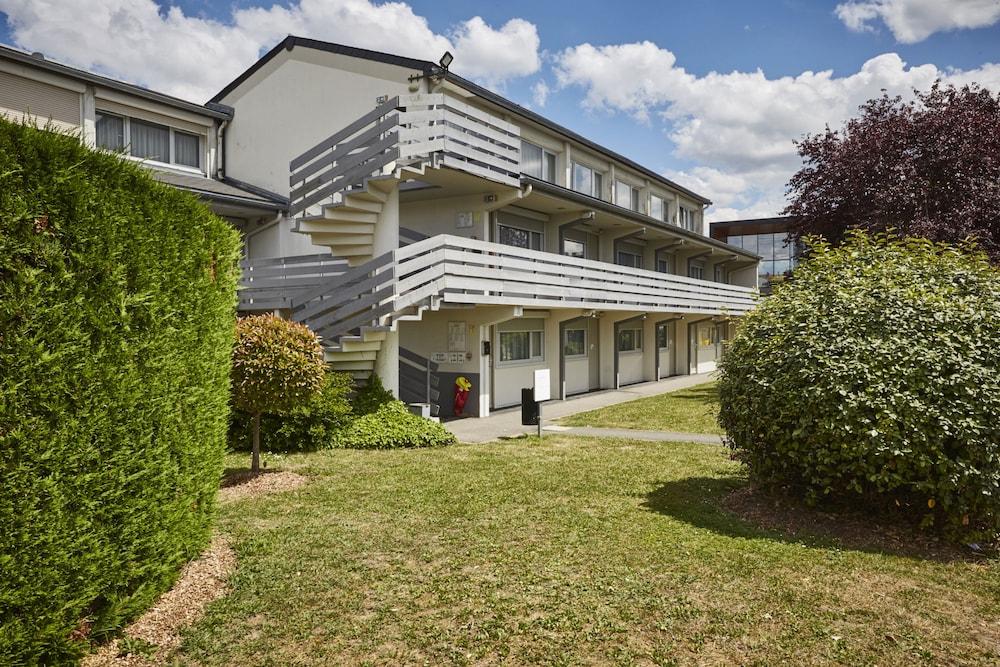 هوتل كامبانيلي كريتيل/بونويل سور مارني المنطقة الخارجية