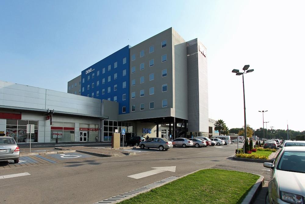 One Cuautitlan Exterior