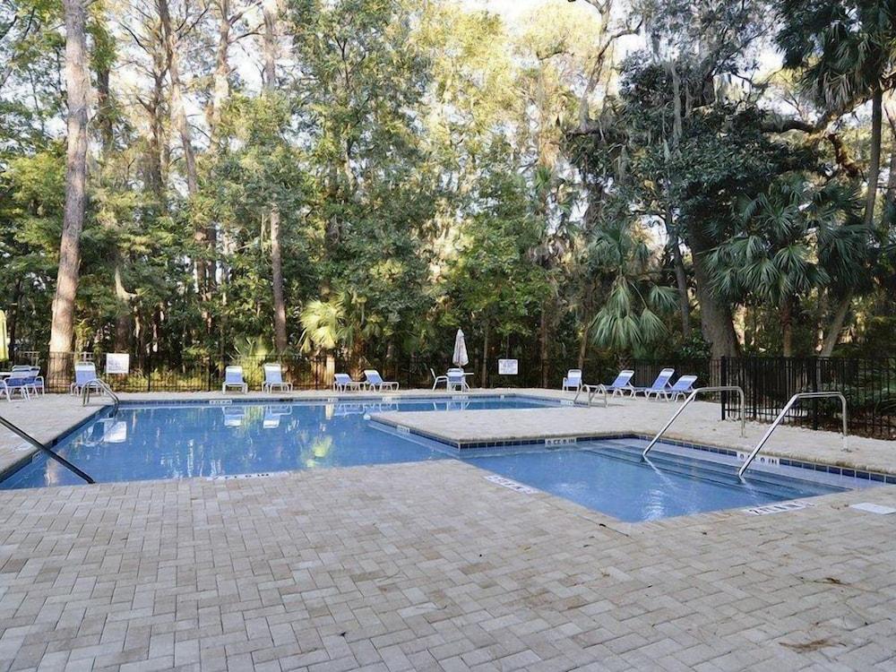 Forest Drive 13 Outdoor Pool