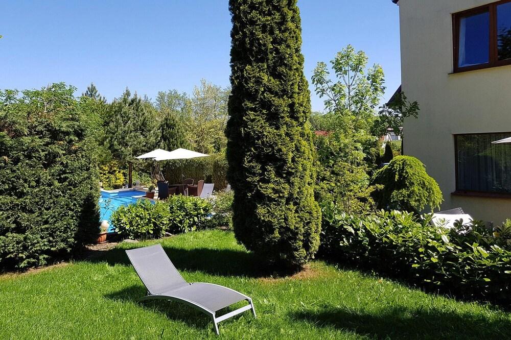 هوليداي هوم إن ترزيساتس ويث بول زحليقة مائية