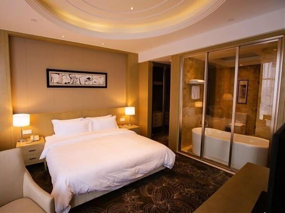 Metropolo Shanghai Changzhong Road Room