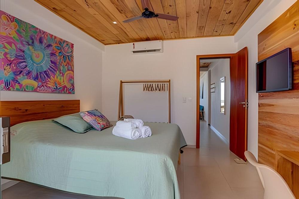 مار إي ريو أورلا إيتاكاري - كاسا فلور