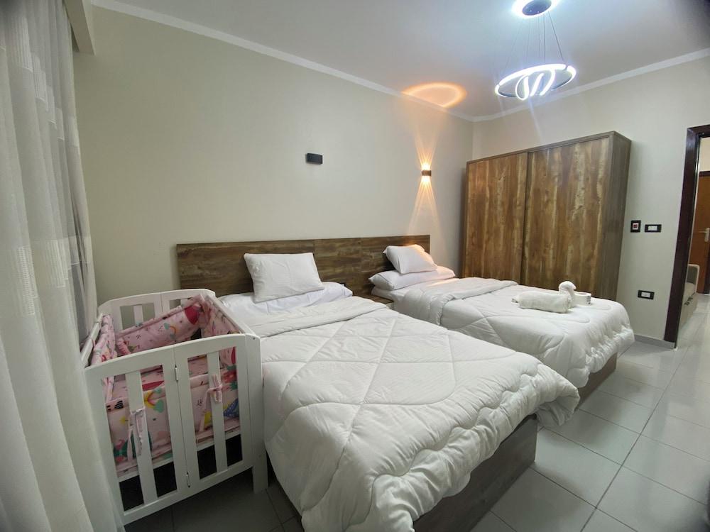 Downtown Keys Room