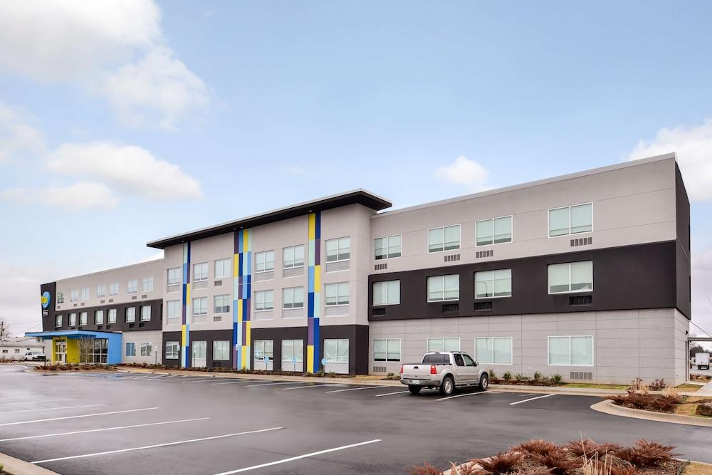 Tru by Hilton Stuttgart, AR Exterior