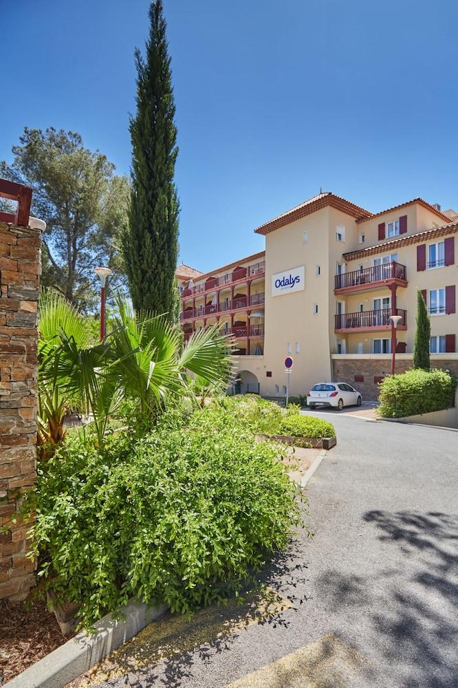 Odalys Résidence et Spa Les Canissons Exterior