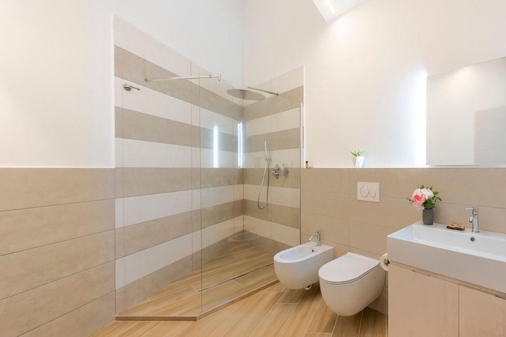 Charming Flat in Cogoleto Room