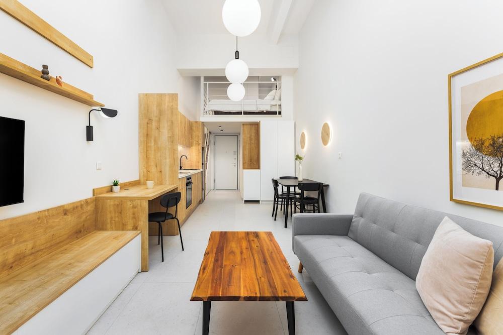 Soho Harbor by halu! Room