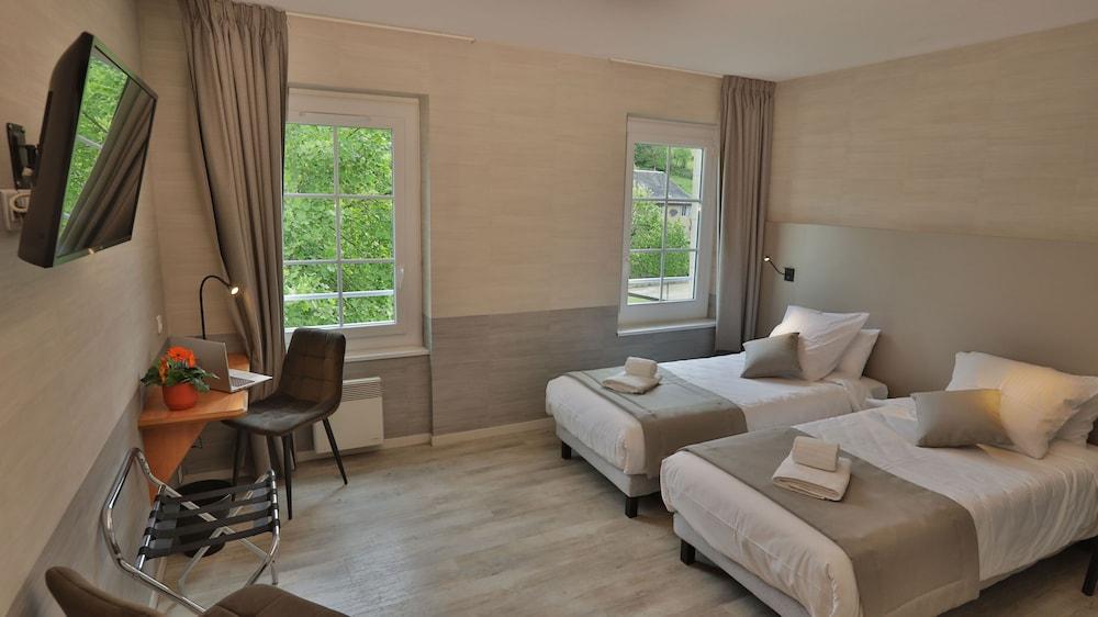LOGIS HOTEL - L'HÔTEL DES BAINS Interior