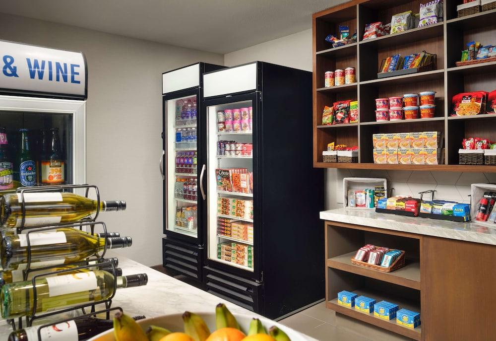 حياة هاوس سان دييجو/سورنتو ميسا الردهة