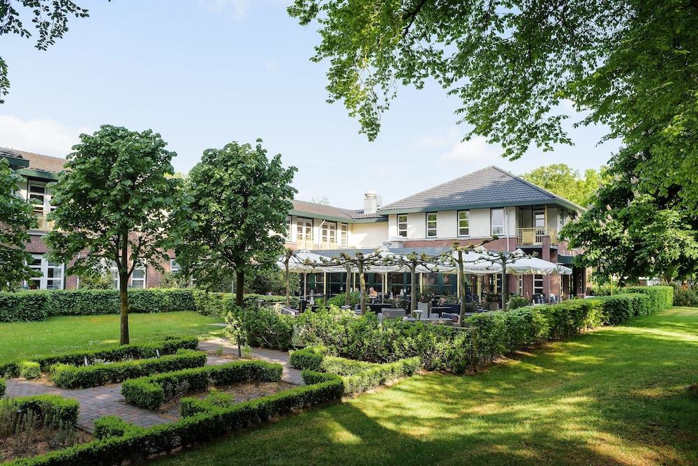 بارك هوتل تجاردا