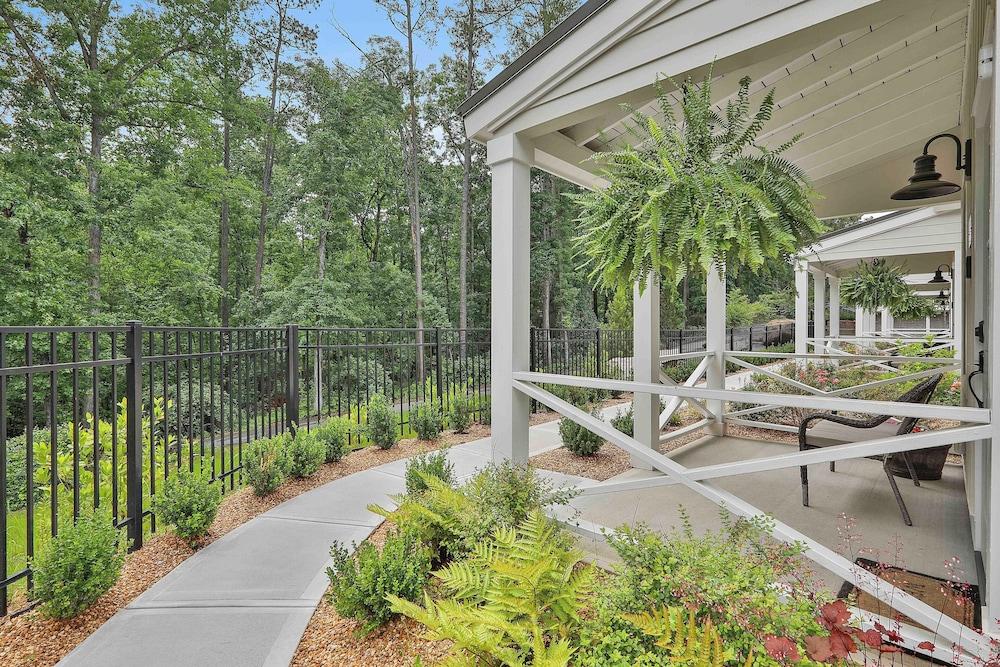 The Cottages at Laurel Brooke Exterior