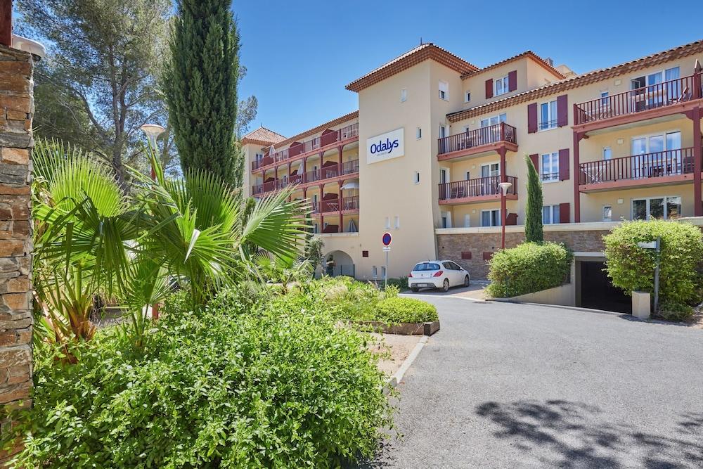 Odalys Résidence et Spa Les Canissons Exterior