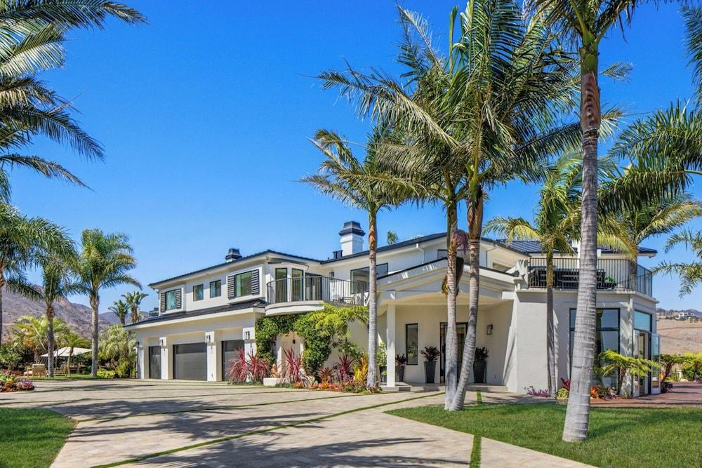 باسيفيك بارادايس