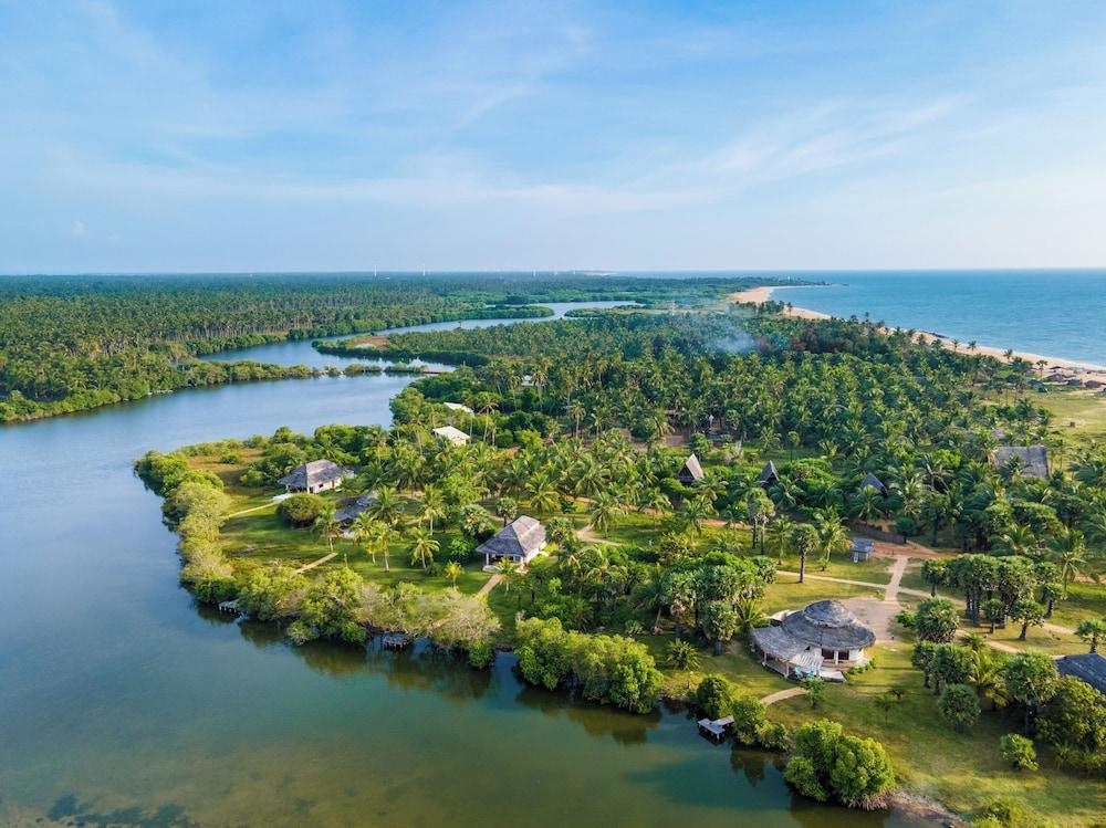 Elements Beach & Nature Resort