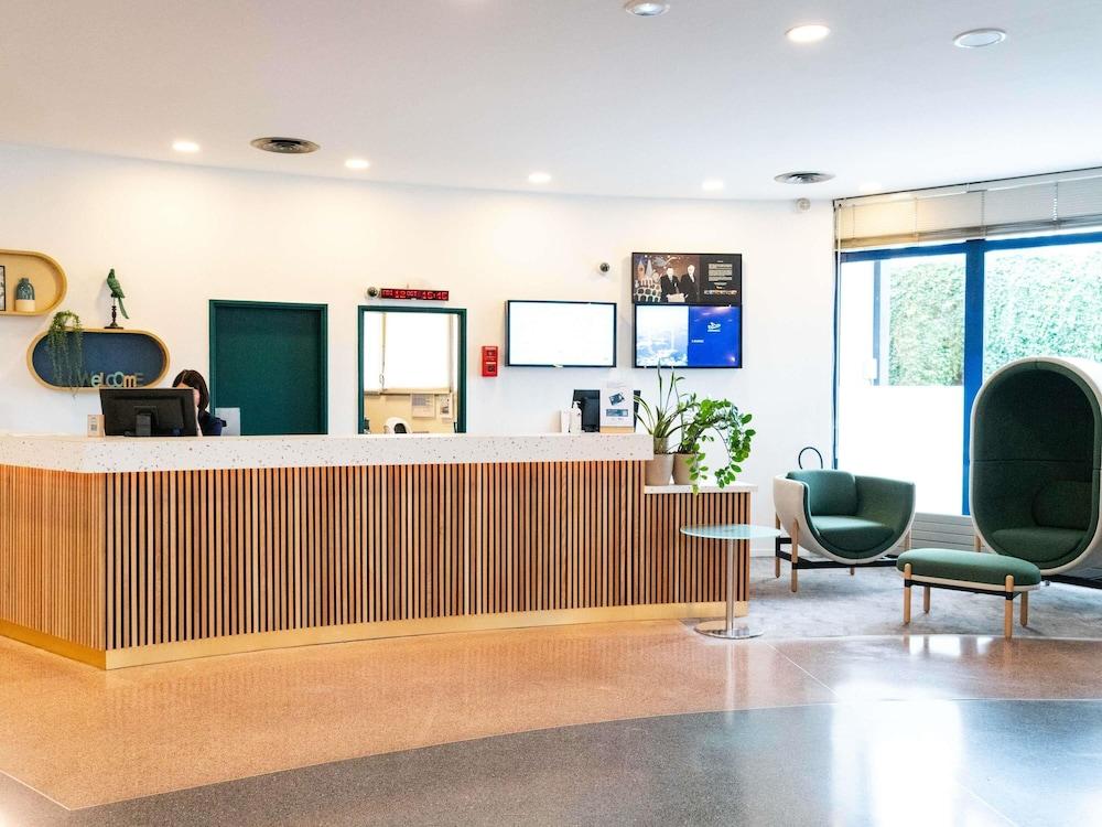 ميركيور باريس فال دي فونتيناي