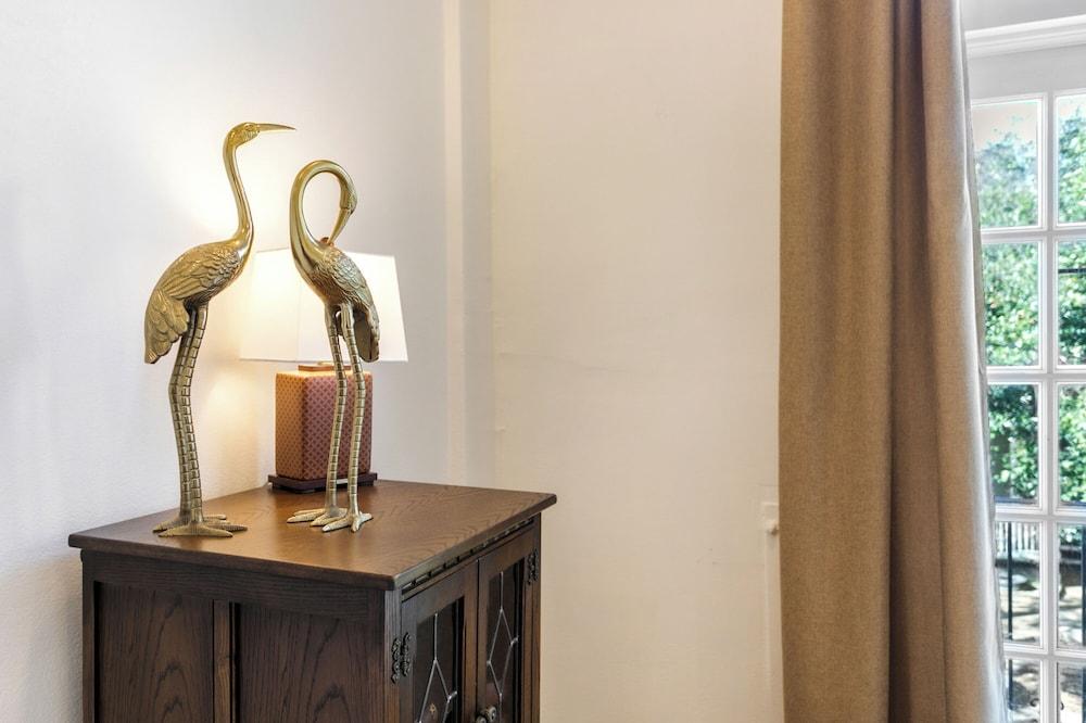Spacious 3BR Condo in New Orleans Interior