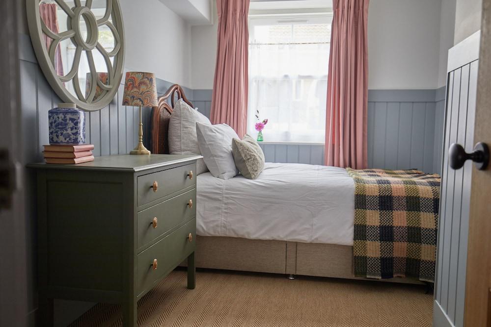 بيوتيفول 2 بدو فيكتوريان كونفيرسين إن بيوسي