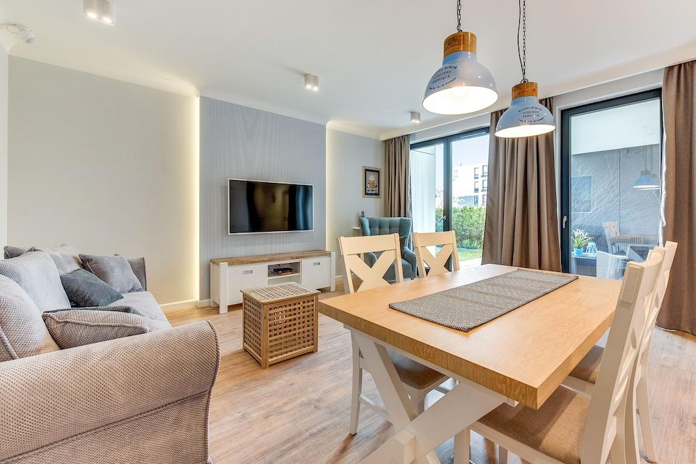 ليون أبارتمنتس - نافيفلات