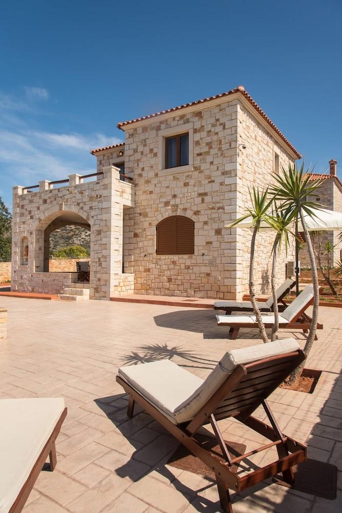 Ydria Villa A With Pool Room