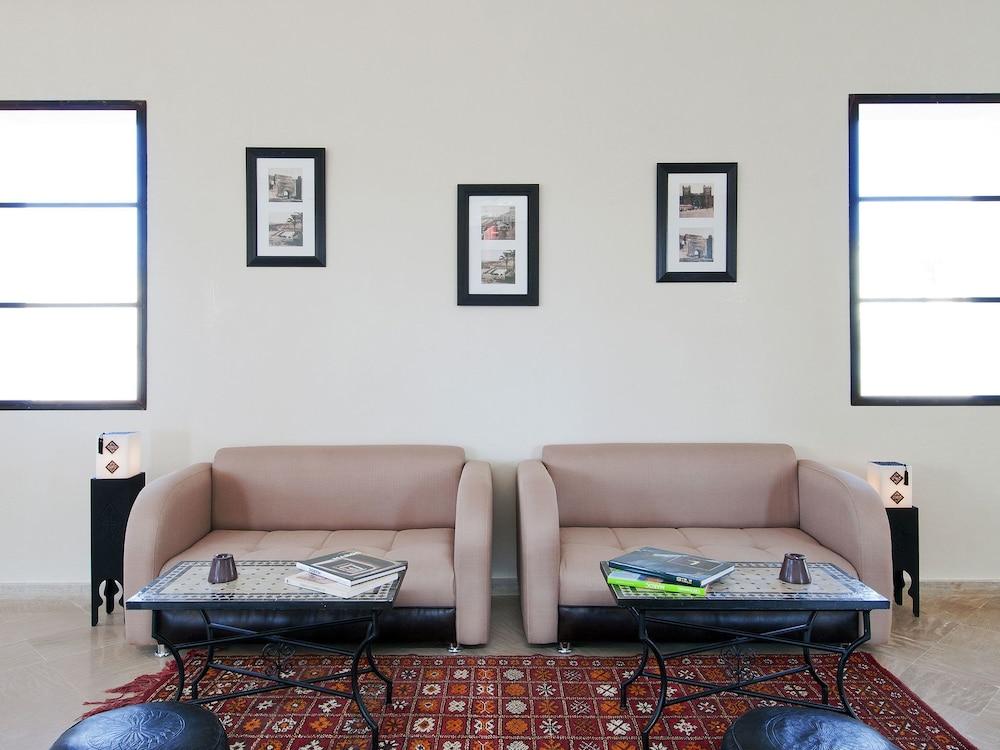 Villa Agapanthe Lobby Sitting Area