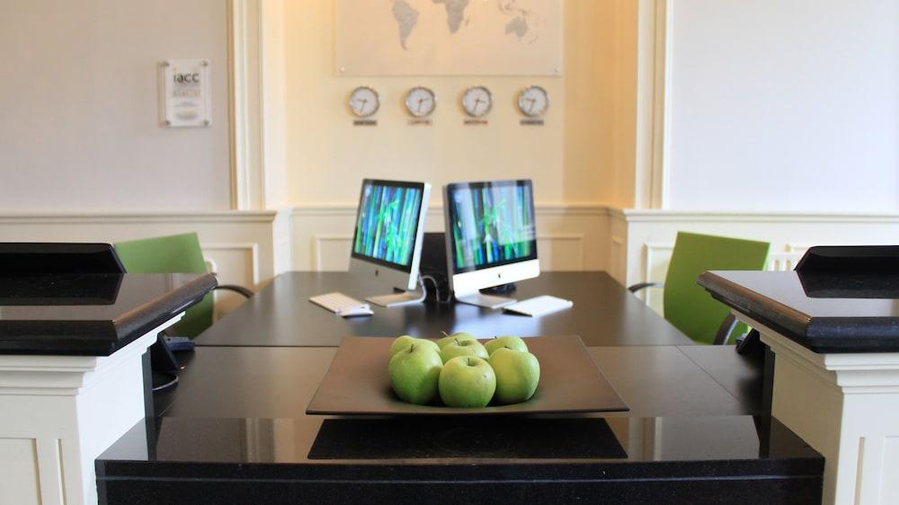 دي روينبيرج هوتل ميتينجز إيفينتس منطقة الاستقبال