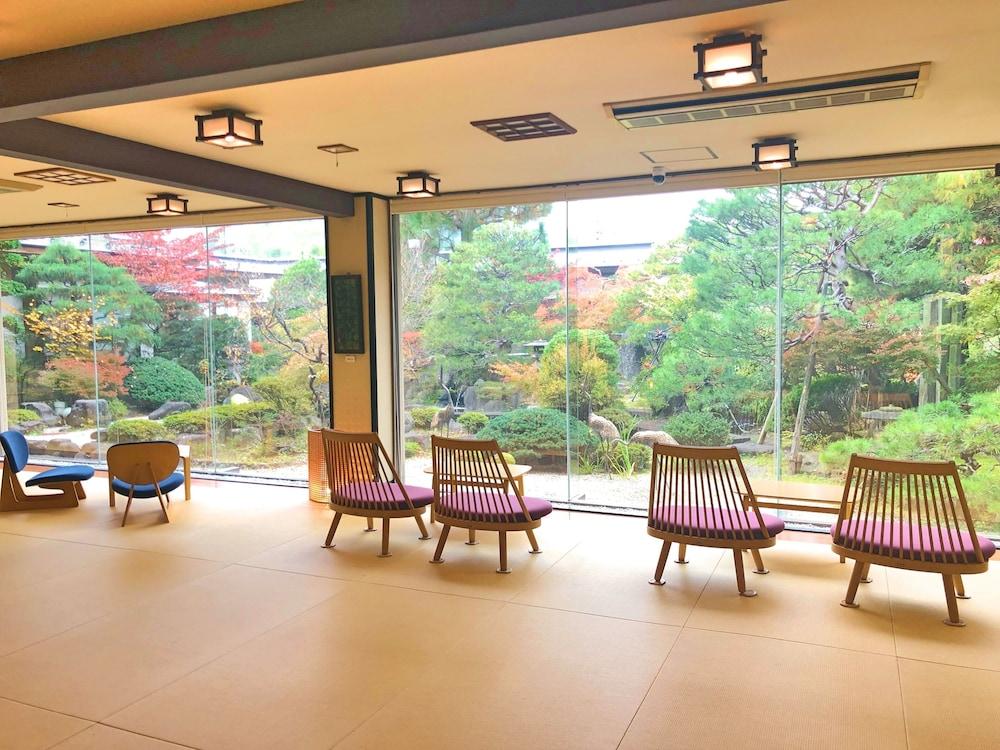 هوهومينو كويوفو تسورويا منطقة الاستقبال